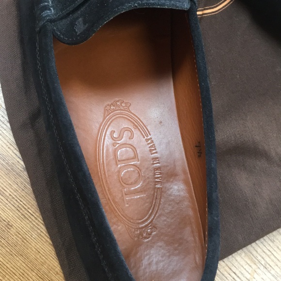 Tod’s Classic Black Suede Penny Moccasin. 7.5 - Picture 6 of 7